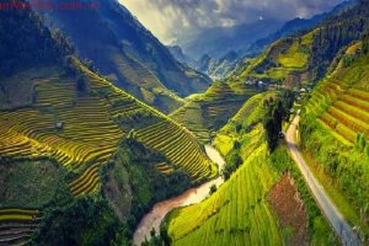 Hotspot Matrix: Chuỗi Cung Ứng Mạnh Mẽ trong Sản Xuất Video Ngắn