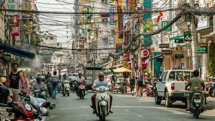 Hotspot Matrix và Thích mê Lào, Campuchia, nhưng chỉ khi đến Việt Nam khách Tây mới được