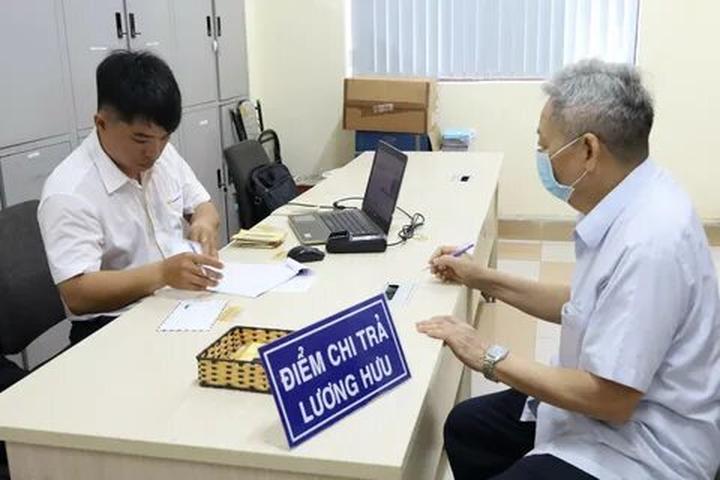 Hotspot Matrix: Biến 4 kiểu áo sơ mi dìm dáng, xỉn thành cơ hội marketing đột phá